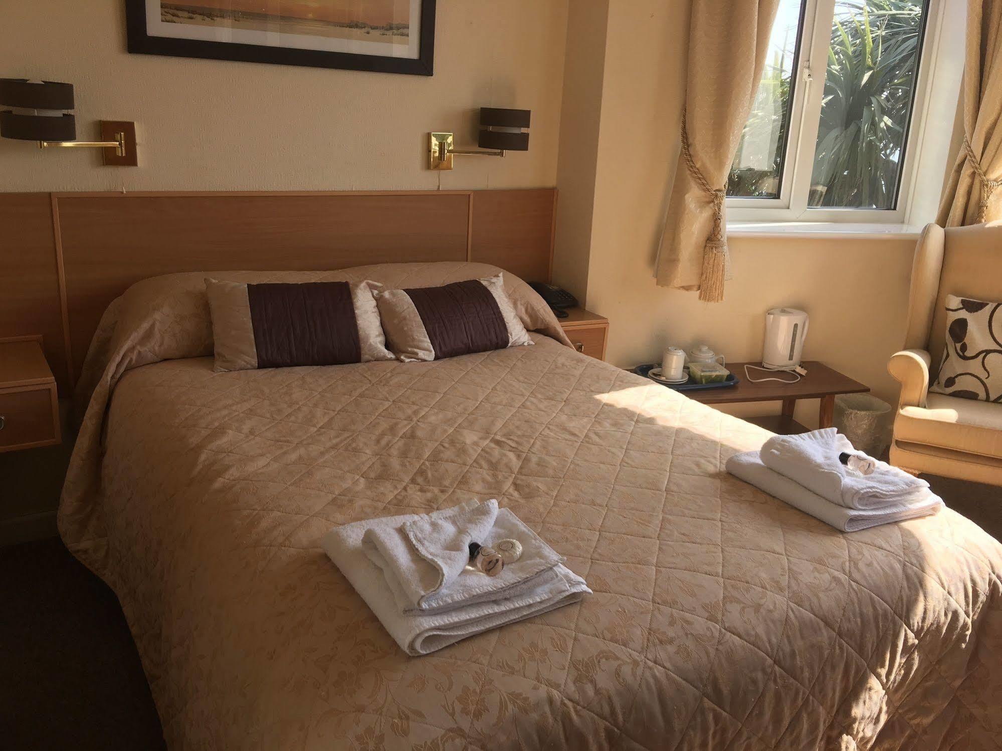 Hotel Riviera By The Sea Μπόρνμουθ Εξωτερικό φωτογραφία
